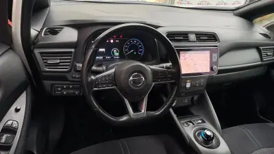 Nissan Leaf 2021 - 12900 EUR, 61600 km - AUTO.MOTO.pt - 61600km - foto 9 de 12