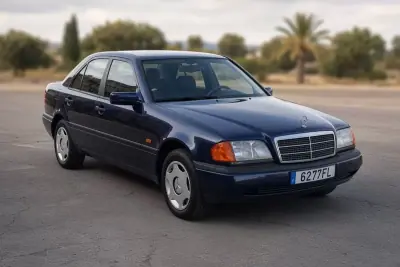 Mercedes-Benz C 180 1995 — foto 4 de 14