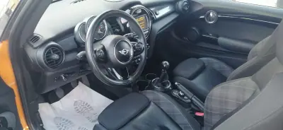 MINI Cooper 2015 - 13900 EUR, 169000 km - AUTO.MOTO.pt - 169000km - foto 13 de 13