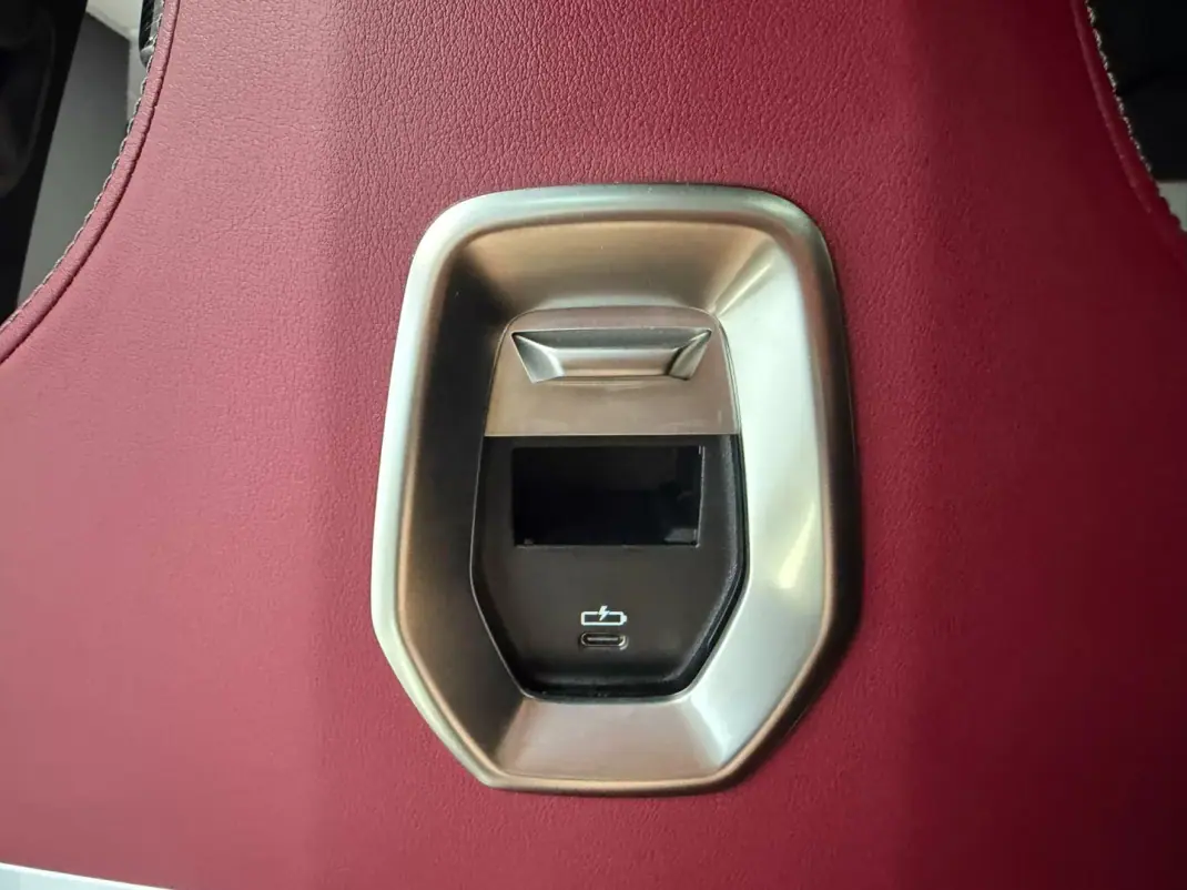 BMW i7 2024 - 87000 EUR, 39183 km - 39183km - foto 23 de 53