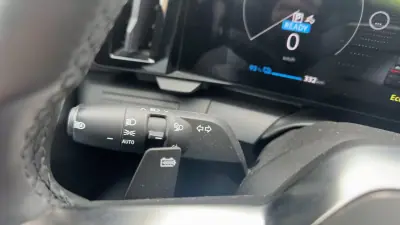 Renault Mégane E-Tech 2024 - 30900 EUR, 39000 km - AUTO.MOTO.pt - 39000km - foto 10 de 20