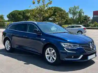 Renault Talisman Sport Tourer 2018 - 10800 EUR, 188000 km - 188000km - foto 4 de 11