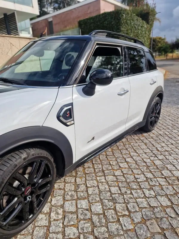 MINI Countryman 2017 - 20300 EUR, 500000 km - AUTO.MOTO.pt - 500000km - foto 2 de 5
