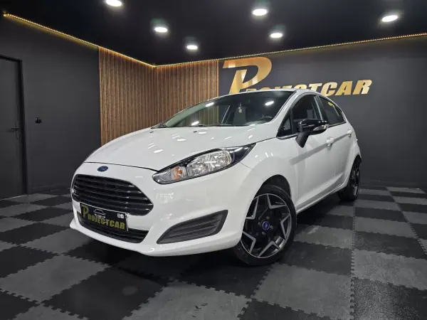 Ford Fiesta 2015 - 10750 EUR, 165000 km - AUTO.MOTO.pt - 165000km - foto 17 de 23