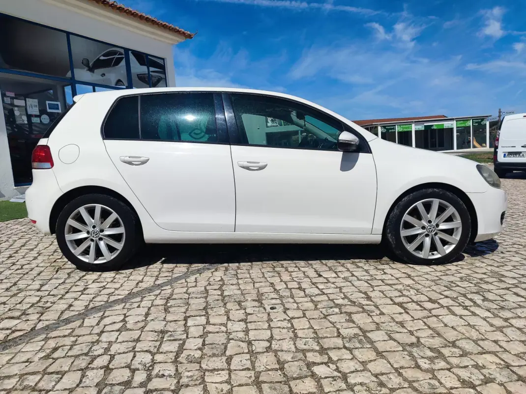 Volkswagen Golf 2011 - 10900 EUR, 176000 km - 176000km - foto 5 de 25