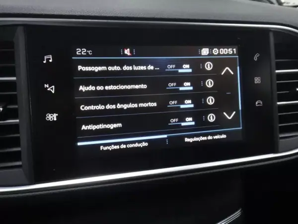 Peugeot 308 2019 - 14500 EUR, 50000 km - AUTO.MOTO.pt - 50000km - foto 50 de 51
