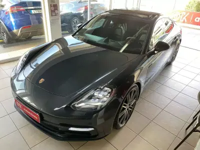 Porsche Panamera 2018 - 60500 EUR, 104962 km - AUTO.MOTO.pt - 104962km - foto 41 de 58