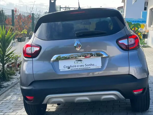 Renault Captur 2019 - 16990 EUR, 90898 km - AUTO.MOTO.pt - 90898km - foto 23 de 37
