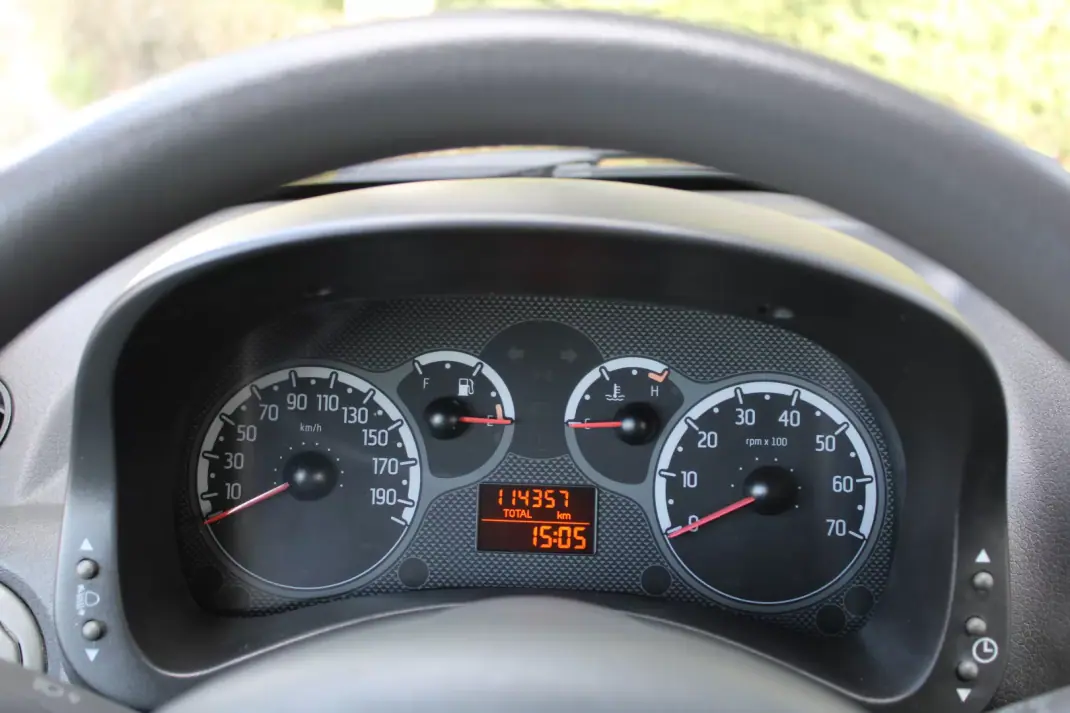 Fiat Panda 2010 - 4500 EUR, 114357 km - AUTO.MOTO.pt - 114357km - foto 21 de 23