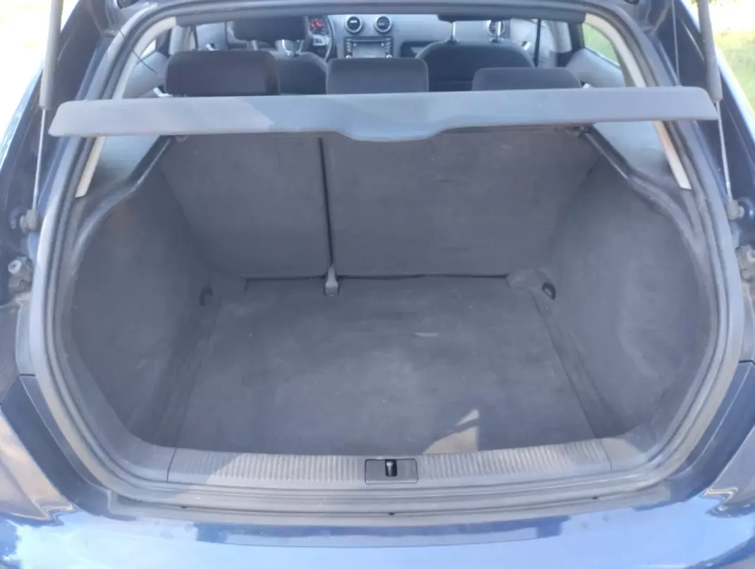 Audi A3 Sportback 2012 - 5250 EUR, 260000 km - AUTO.MOTO.pt - 260000km - foto 9 de 23