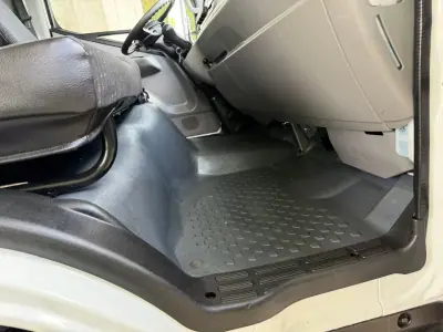 Mitsubishi 2019 - 27600 EUR, 144000 km - AUTO.MOTO.pt - 144000km - foto 18 de 25