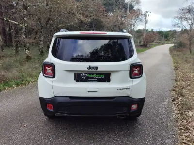 Jeep Renegade 2019 - 15900 EUR, 96500 km - AUTO.MOTO.pt - 96500km - foto 10 de 17