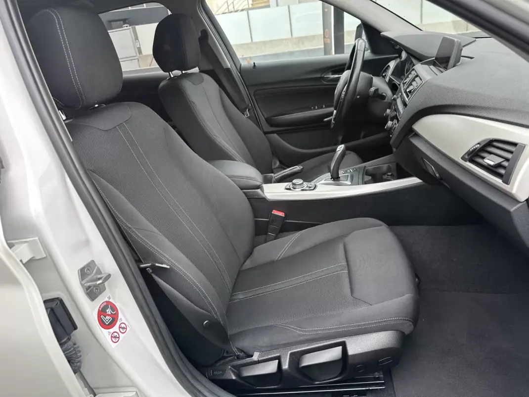 BMW 116 2016 - 17000 EUR, 220000 km - AUTO.MOTO.pt - 220000km - foto 45 de 51