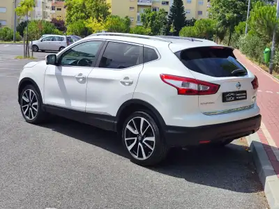 Nissan Qashqai 2014 - 13980 EUR, 212500 km - AUTO.MOTO.pt - 212500km - foto 10 de 46