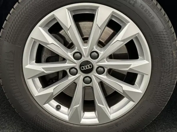 Audi Q3 Sportback 2021 - 36950 EUR, 75666 km - 75666km - foto 7 de 28