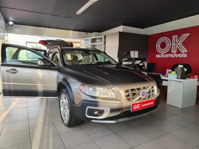 Volvo XC 70 2010 - 13250 EUR, 324000 km - AUTO.MOTO.pt - 324000km - foto 19 de 35