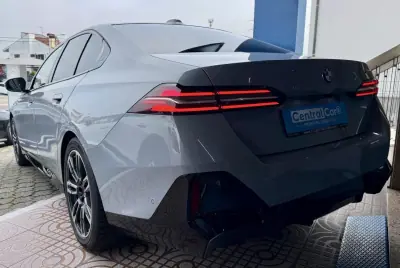 BMW 520 2024 - 52450 EUR, 45000 km - AUTO.MOTO.pt - 45000km - foto 7 de 27