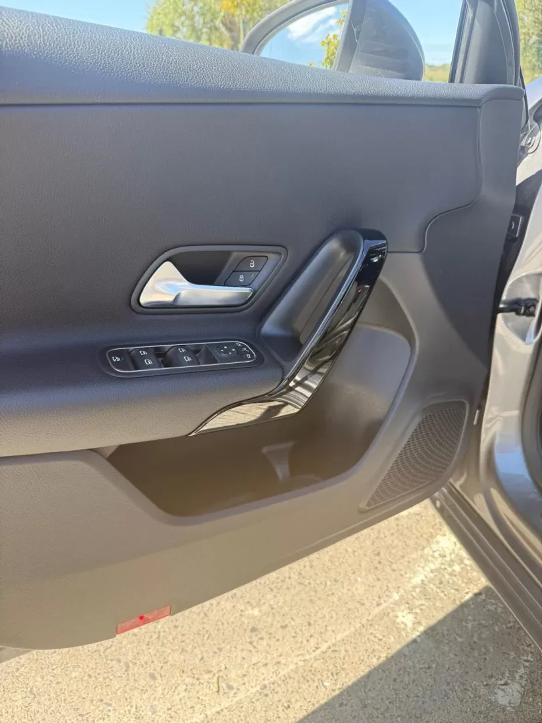 Mercedes-Benz A 180 2018 - 23990 EUR, 100350 km - 100350km - foto 29 de 31