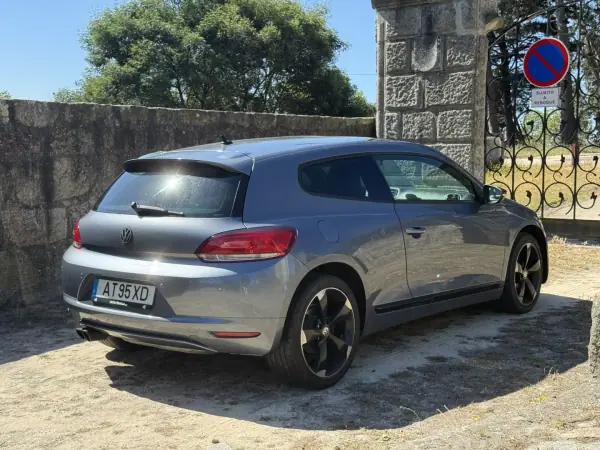 Volkswagen Scirocco 2010 - 11490 EUR, 199600 km - AUTO.MOTO.pt - 199600km - foto 3 de 12