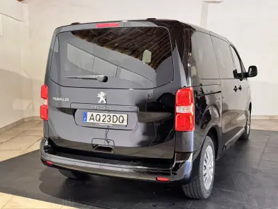 Peugeot Traveller 2022 - 29900 EUR, 103299 km - 103299km - foto 4 de 22