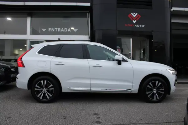 Volvo XC 60 2021 - 31900 EUR, 121360 km - AUTO.MOTO.pt - 121360km - foto 13 de 22