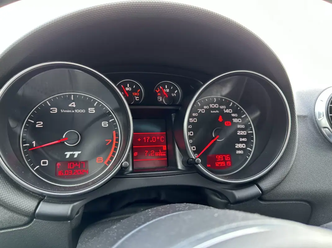 Audi TT Roadster 2007 - 16950 EUR, 132000 km - AUTO.MOTO.pt - 132000km - foto 8 de 10