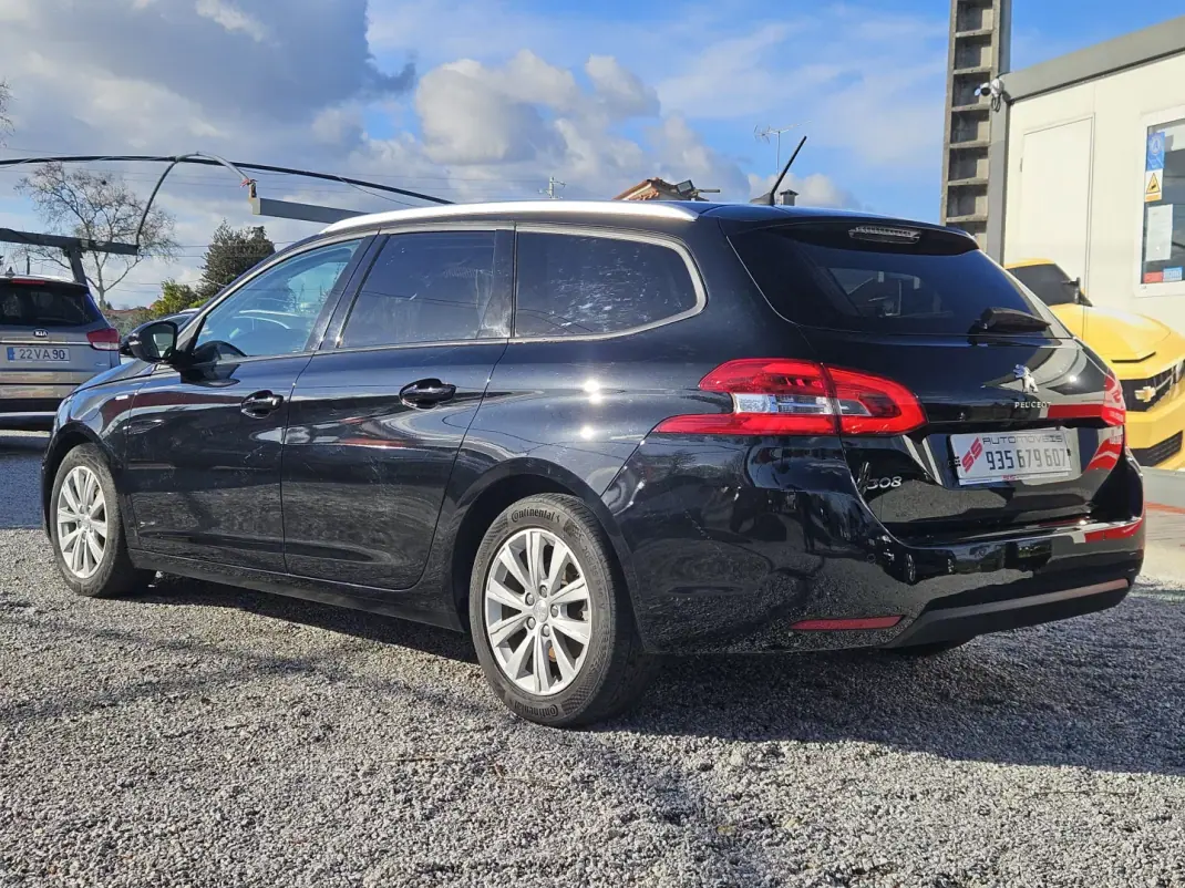 Peugeot 308 SW 2019 - 13800 EUR, 77780 km - AUTO.MOTO.pt - 77780km - foto 4 de 44
