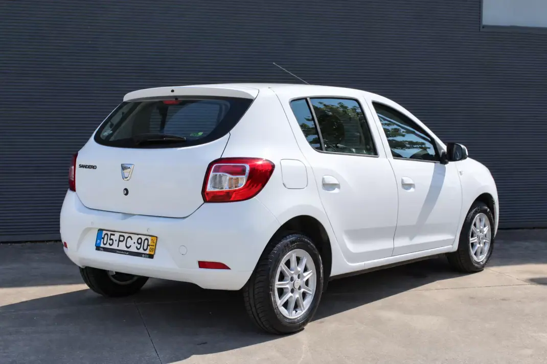 Dacia Sandero 2014 - 6990 EUR, 99876 km - 99876km - foto 5 de 25