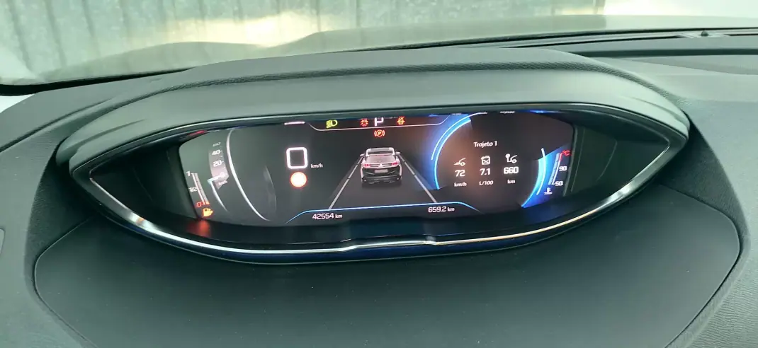 Peugeot 3008 2021 - 21900 EUR, 42000 km - AUTO.MOTO.pt - 42000km - foto 6 de 12