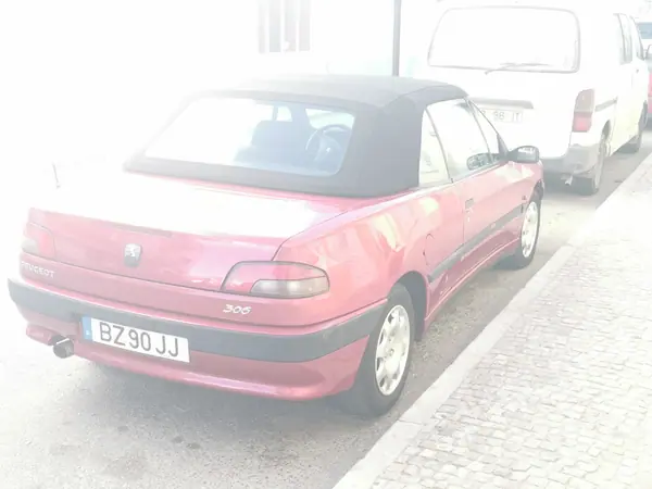 Peugeot 306 Cabriolet 1.6 1999 Gasolina — 148 000 km · Faro Peugeot 306 Cabriolet 1.6 1999 Gasolina