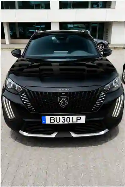 Peugeot 2008 2025 - 19990 EUR, 19500 km - 19500km - foto 1 de 4