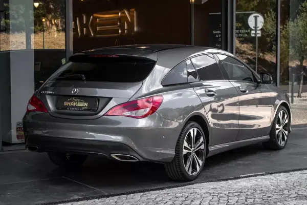 Mercedes-Benz CLA 180 2018 - 19500 EUR, 177901 km - AUTO.MOTO.pt - 177901km - foto 7 de 39