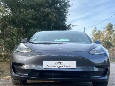 Tesla Model 3 2020 - 21900 EUR, 161211 km - AUTO.MOTO.pt - 161211km - foto 2 de 29