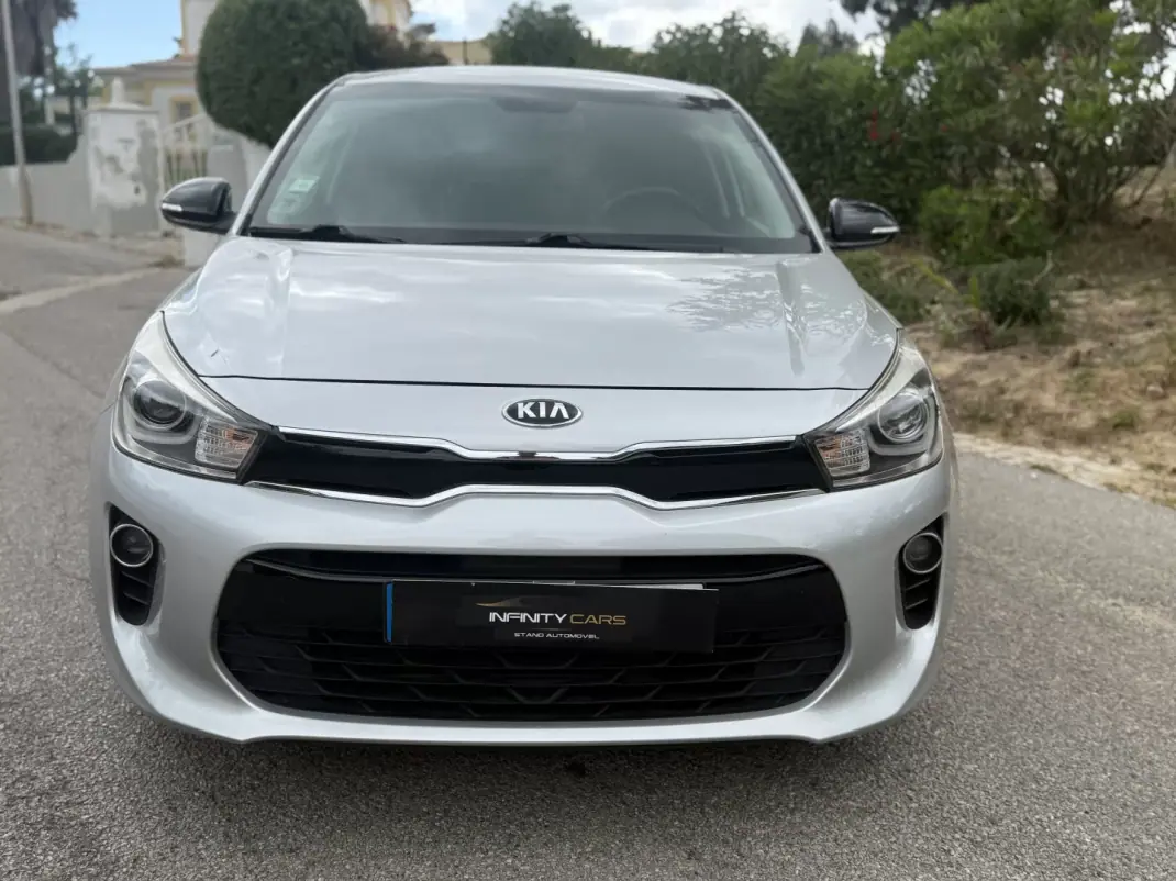 Kia Rio 2017 - 11999 EUR, 90000 km - AUTO.MOTO.pt - 90000km - foto 2 de 10