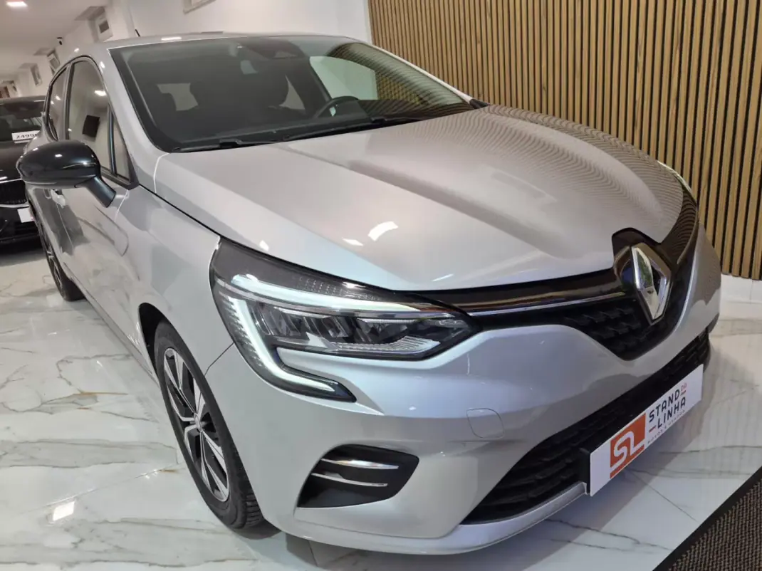 Renault Clio 2023 - 17500 EUR, 53777 km - AUTO.MOTO.pt - 53777km - foto 5 de 26