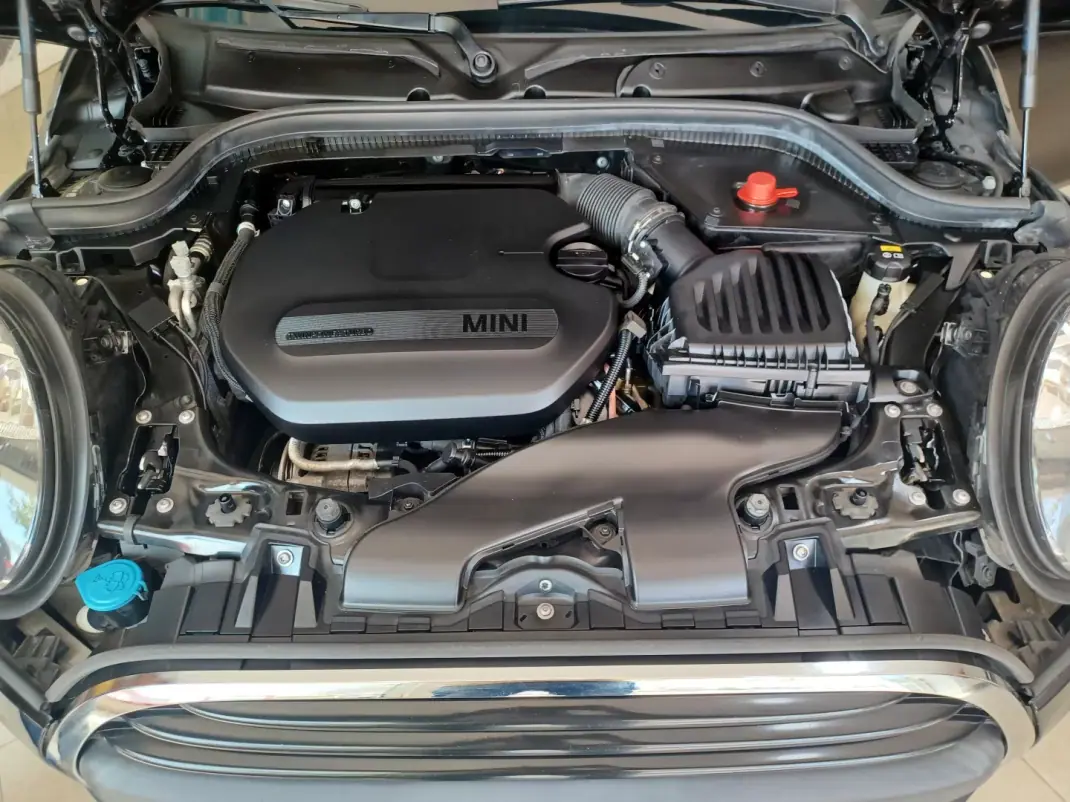 MINI 5 Portas 2019 - 13490 EUR, 199185 km - 199185km - foto 34 de 34