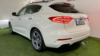 Maserati Levante 2016 - 44500 EUR, 232000 km - AUTO.MOTO.pt - 232000km - foto 3 de 55