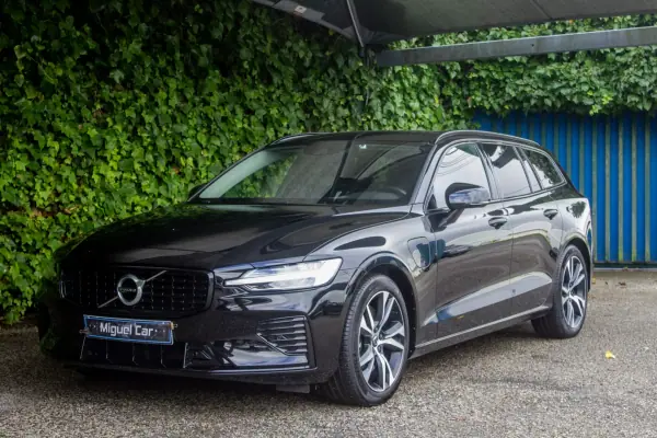 Volvo V60 2021 - 31900 EUR, 88100 km - AUTO.MOTO.pt - 88100km - foto 3 de 18