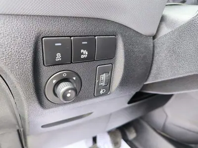 Citroën Berlingo 1.6 HDI L2 3L FRIO + ISOTERMICA 2016 - 14950 EUR, 292742 km - AUTO.MOTO.pt - 292742km - foto 34 de 43