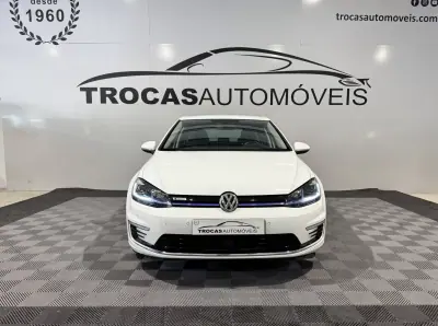 Volkswagen e-Golf 2020 — foto 2 de 45