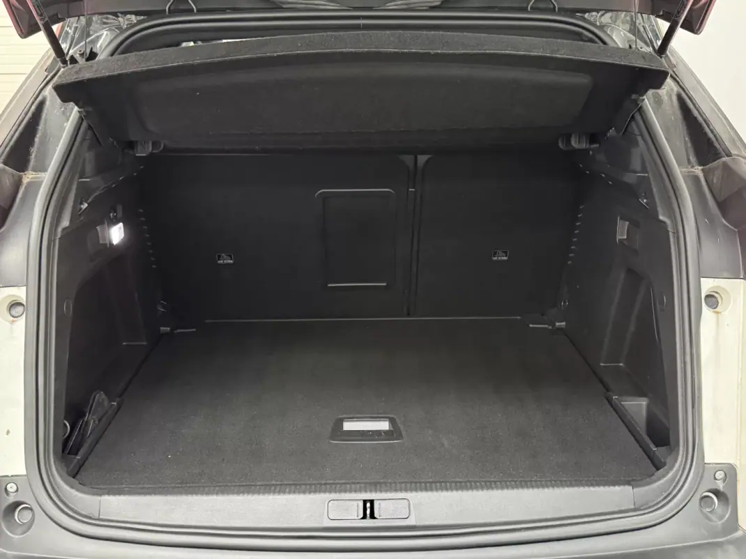 Peugeot 3008 2019 - 18990 EUR, 67000 km - AUTO.MOTO.pt - 67000km - foto 22 de 22