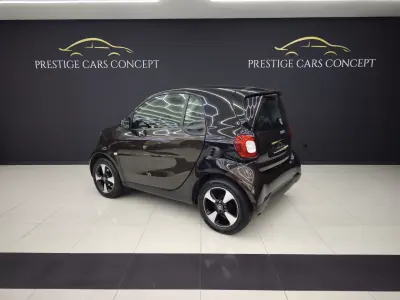 Smart ForTwo Coupé 2018 - 13450 EUR, 110509 km - AUTO.MOTO.pt - 110509km - foto 5 de 33