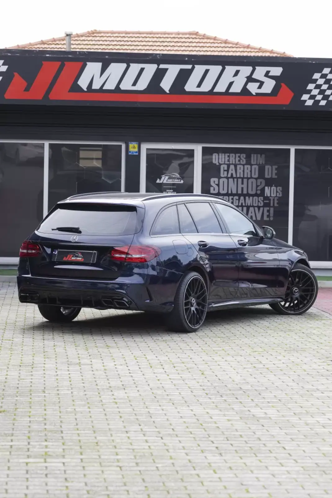 Mercedes-Benz C 180 2019 - 21900 EUR, 186430 km - AUTO.MOTO.pt - 186430km - foto 30 de 36