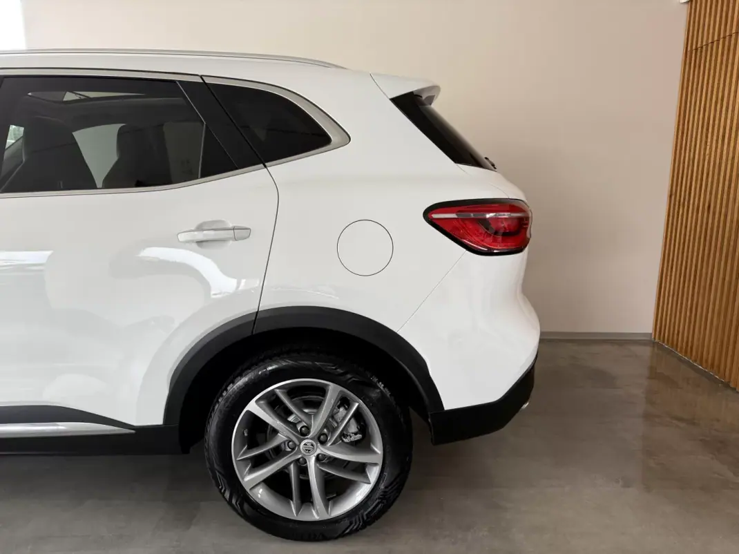 MG EHS 2021 - 20999 EUR, 83000 km - 83000km - foto 30 de 122