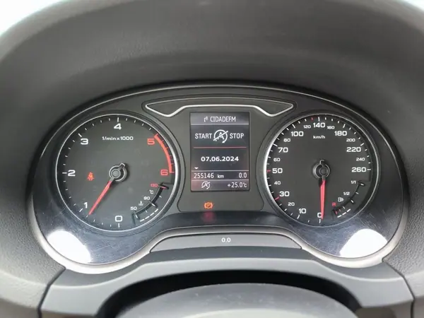 Audi A3 Sportback 2013 - 14950 EUR, 255105 km - AUTO.MOTO.pt - 255105km - foto 37 de 60