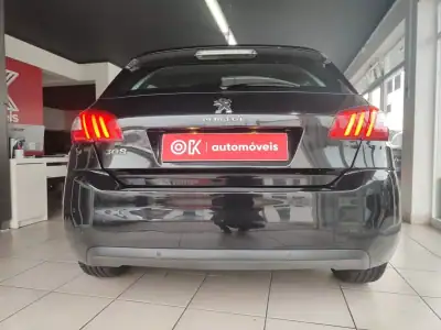 Peugeot 308 2014 - 9350 EUR, 207000 km - AUTO.MOTO.pt - 207000km - foto 8 de 34