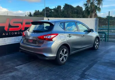 Nissan Pulsar 2015 — photo 4 of 9