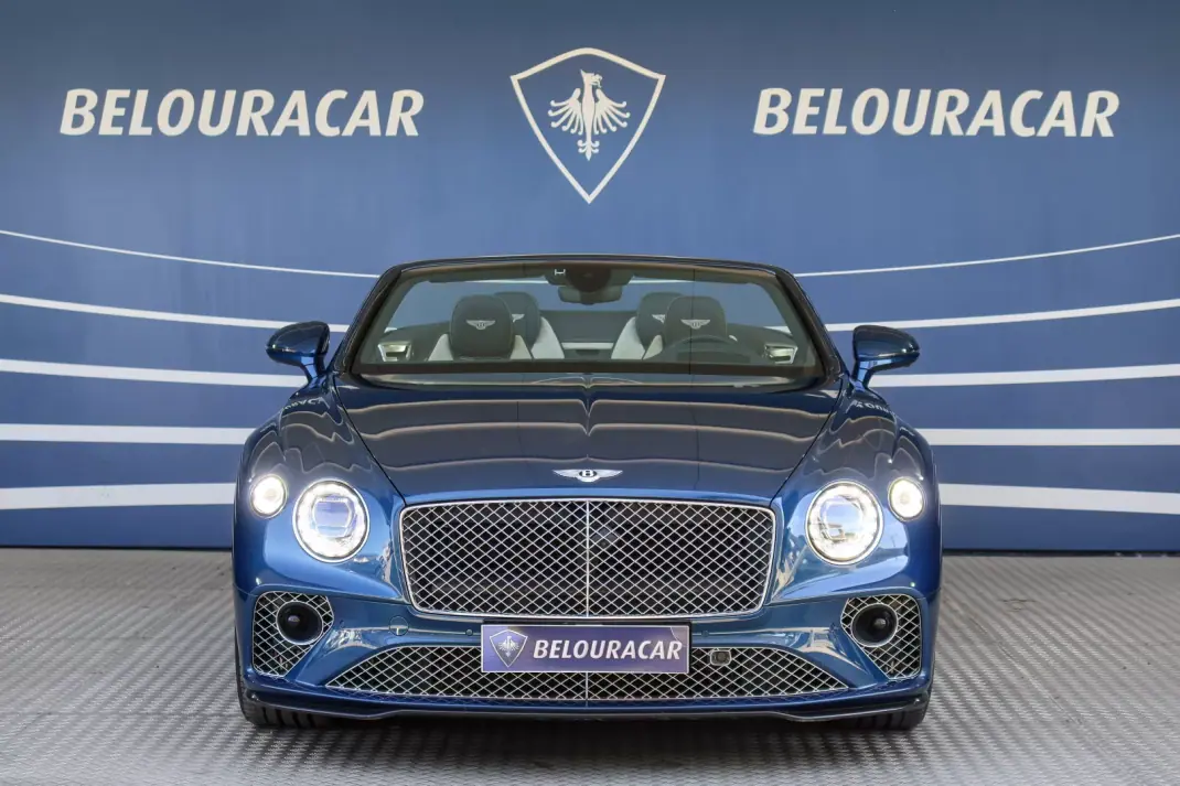 Bentley Continental GTC 2021 - 250000 EUR, 19562 km - 19562km - foto 3 de 28