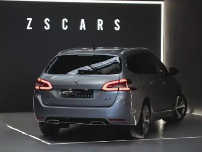Peugeot 308 SW 2021 - 20990 EUR, 63870 km - AUTO.MOTO.pt - 63870km - foto 6 de 23