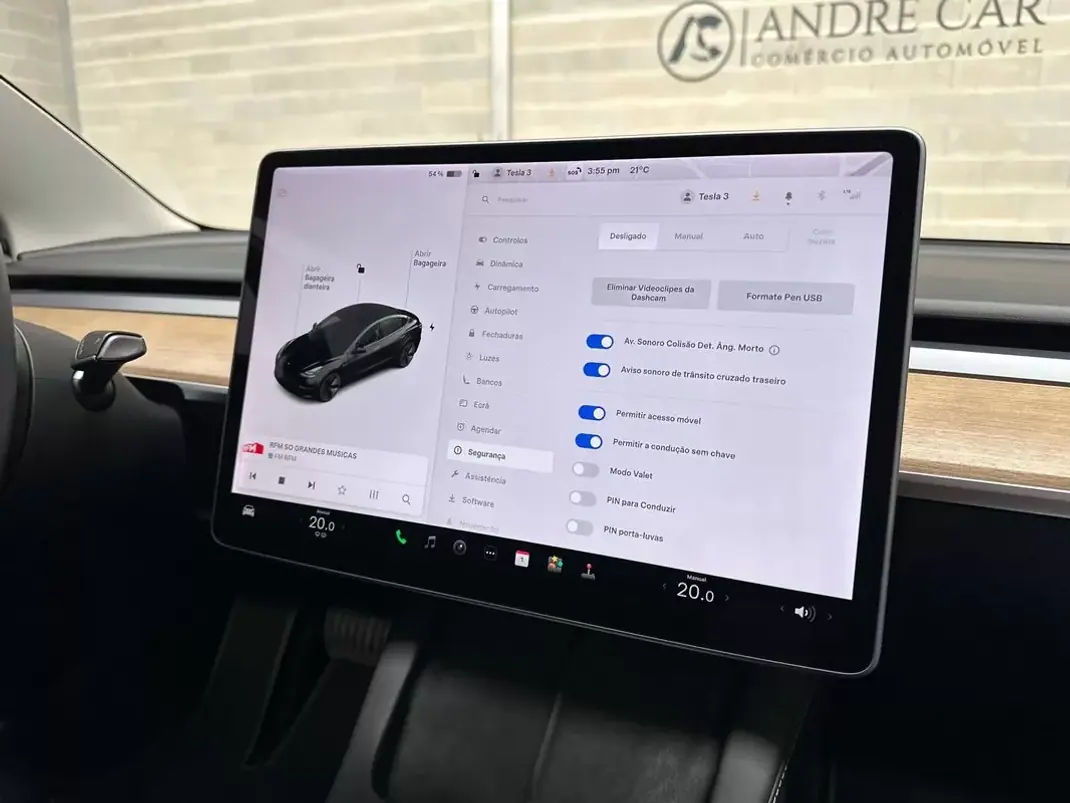 Tesla Model 3 2021 - 26450 EUR, 64959 km - AUTO.MOTO.pt - 64959km - foto 26 de 53